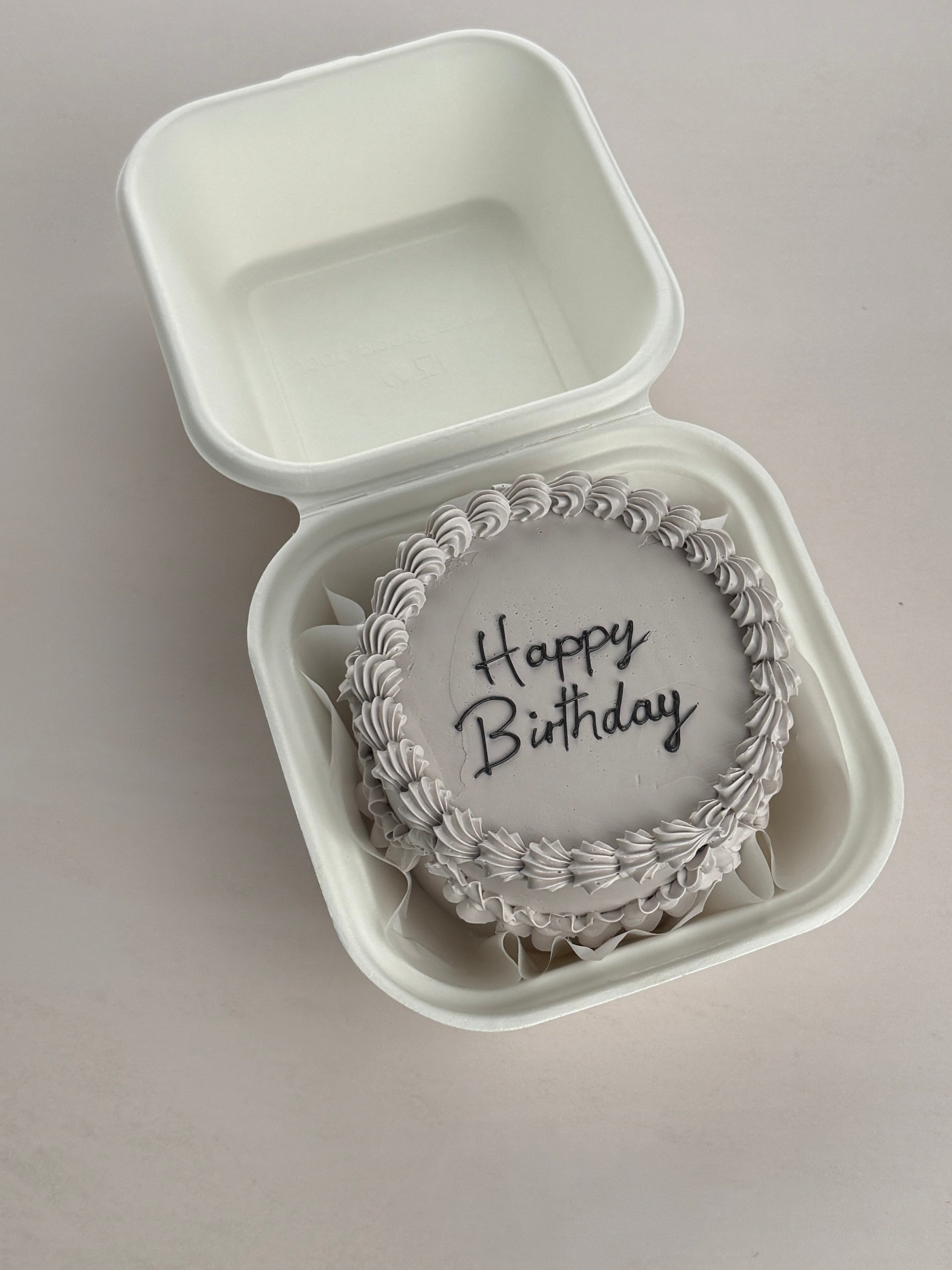Mini Bento Cake „Vintage Romance“ mit persönlicher Nachricht